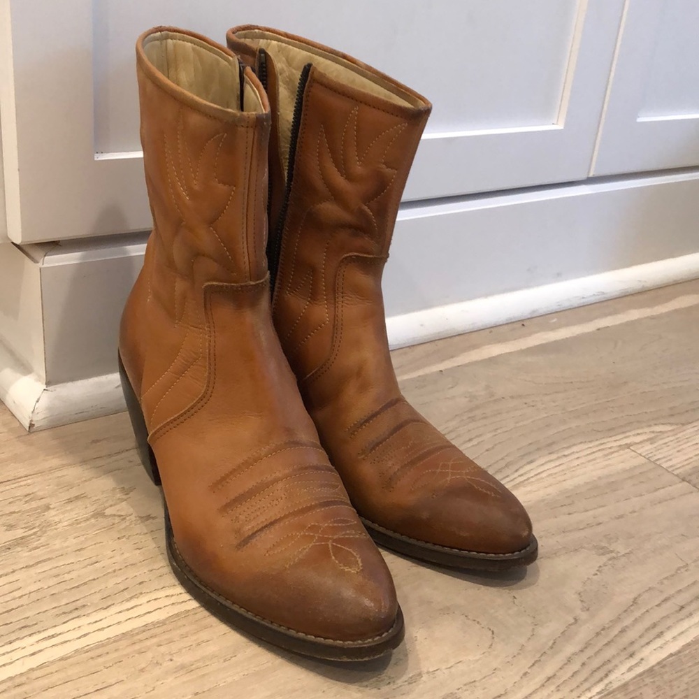 Chloe Western Style Cowboy Boots Booties